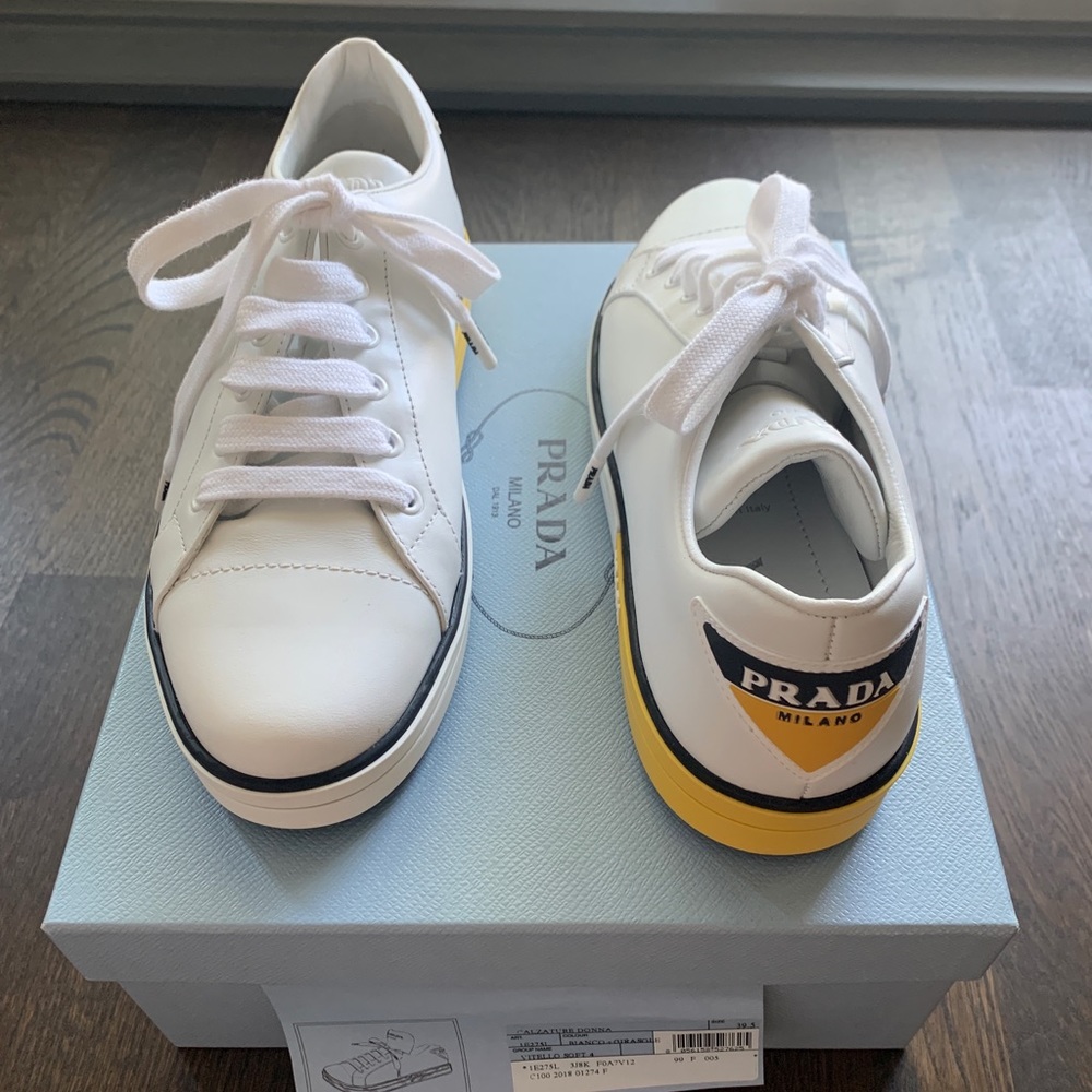 NEW Prada classic white sneakers 39.5 yellow acc.